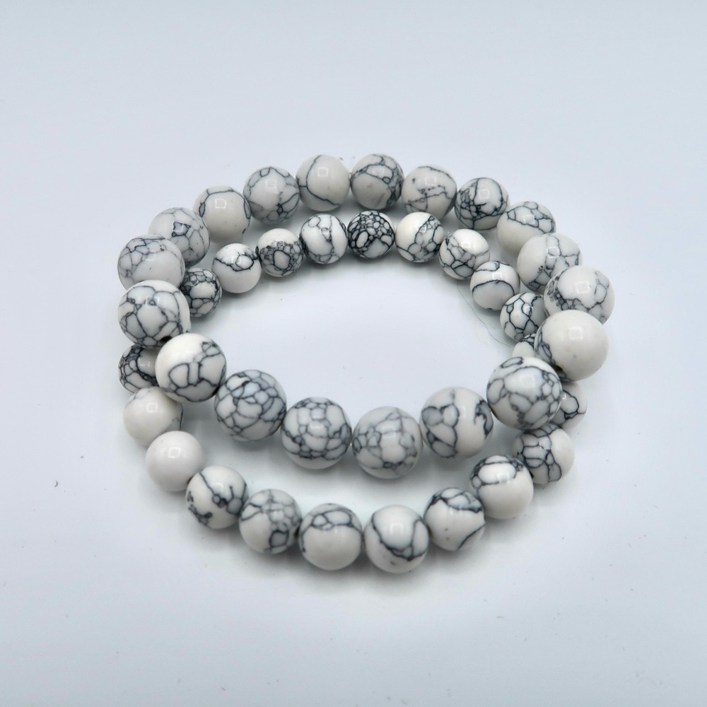 Natural Howlite Bracelet - Picture 10 of 10